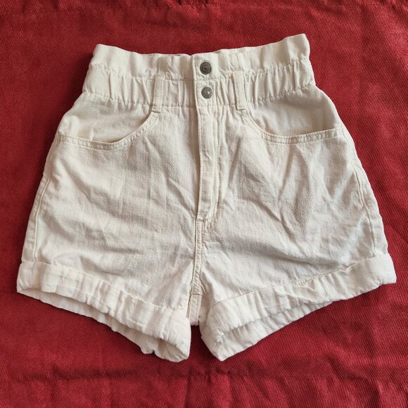 Levi's Pants - Levi's High-Waisted Mom Short